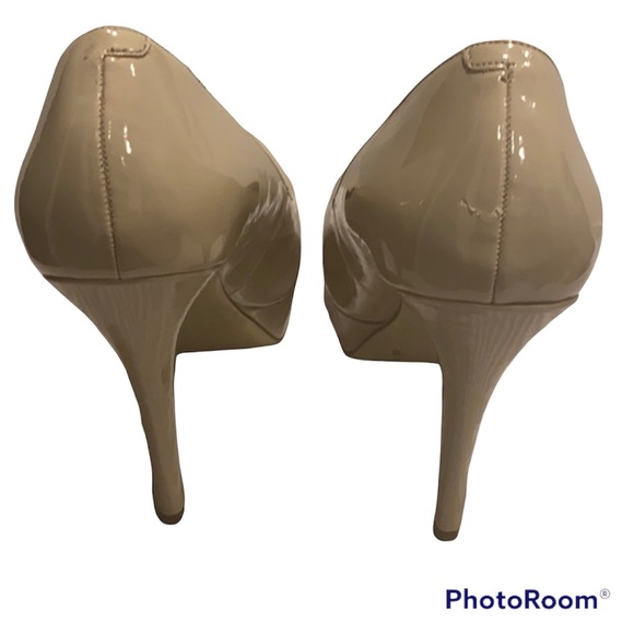 G by Guess Nude Patent Platform Heels sz 10M - Picture 4 of 12